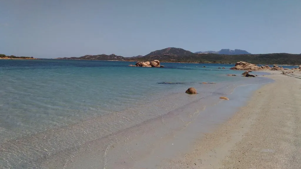 Appartamento Al Mare Vicino Olbia Murta Maria Italy